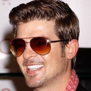 Robin Thicke, 48 (Cantante R&B)