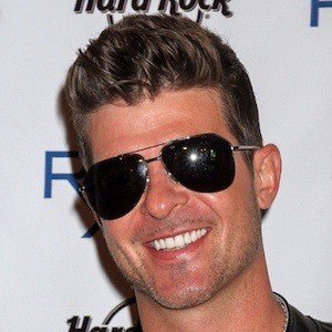 Robin Thicke, 48 (R＆B歌手)
