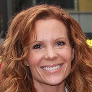Robyn Lively image 7