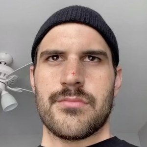 Rod, 35 (TikTok Star)