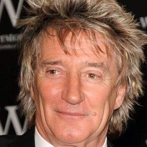 Rod Stewart, 79 (Рок-певец)