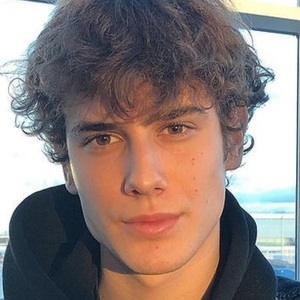 Rodrigo Acero, 26 (Звезда Инстаграма)