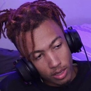 RolandGT, 31 (YouTube Star)