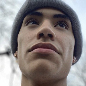 Roman Haynes image 7