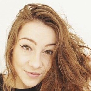 Romane, 30 (YouTube明星)