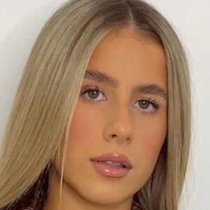 Romy Morris, 23 (TikTok Star)