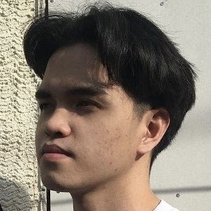 Ron Bonostro, 25 (Twitter Star)