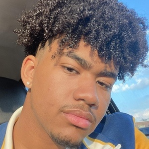 Ronniephobic, 21 (TikTok Star)