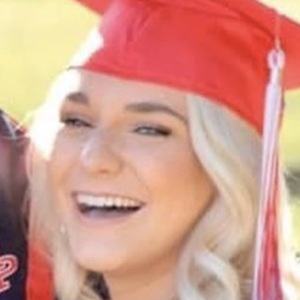 Rosalie Summerlin, 23 (TikTok明星)