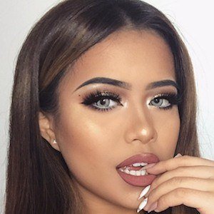 Rose Maniego, 25 (Instagram明星)