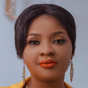 Rose Ndauka, 36 (說唱歌手)