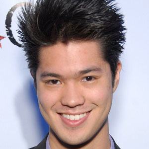 Ross Butler, 35 (Attore TV)