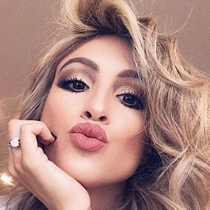 Rosyl Mejía, 37 (Blogger)