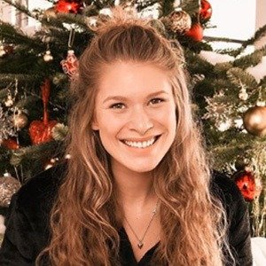 Roxana Strasser, 33 (YouTube Star)