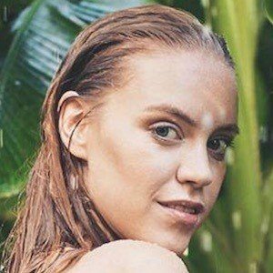 Rubia Stri image 4