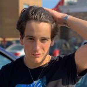 Russel Kelly, 23 (TikTok Star)