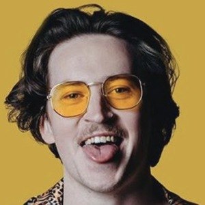 Ryan Hennessy, 30 (Рок-певец)