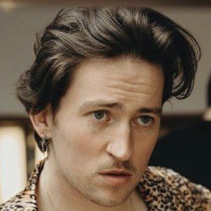 Ryan Hennessy, 30 (摇滚歌手)