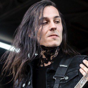 Ryan Sitkowski, 34 (吉他手)