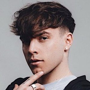 Rye Beaumont, 29 (Cantante pop)