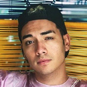 SAAK, 28 (YouTube Star)