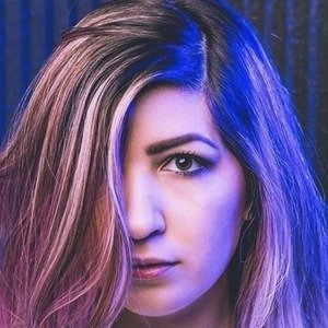 Sabrina Abu-Obeid, 35 (YouTube明星)