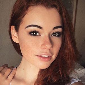 Sabrina Lynn, 27 (Model)