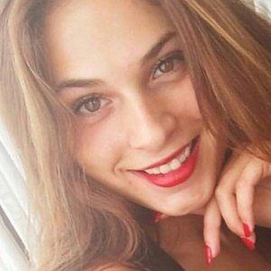 Sabrina Nicole Stewart, 31 (Popsänger)