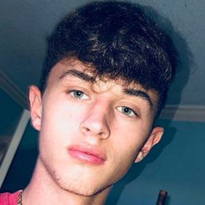sadboybeanie image 1
