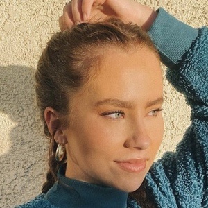 Sadie Brook image 7
