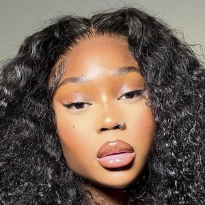 Salma Naran, 24 (Reality Star)