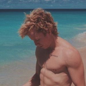 Sam Dameshek, 26 (Photographer)