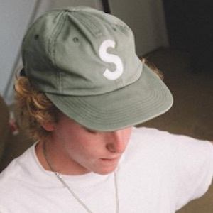 Sam Dameshek, 26 (Photographe)