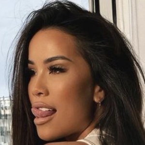 Samantha Rayner image 5