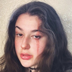 samanthiiana, 22 (TikTok明星)