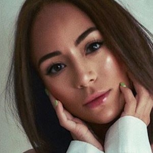 Samii Herrera, 32 (Estrelas do YouTube)