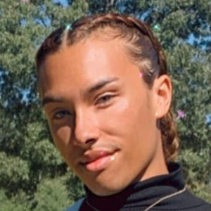 Sandor Walkup image 13