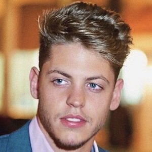 Santiago Bidart, 32 (Attore TV)