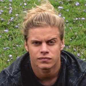 Santiago Sáez, 28 (TV Actor)