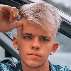 Santino di Leone, 23 (模特)