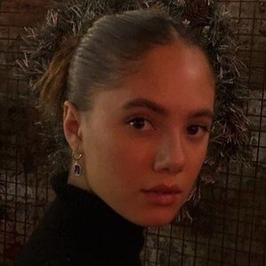 Saoirse Alicia Behzadi, 26 (Ngôi sao Instagram)