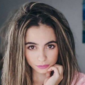 Sara Camacho, 34 (TV Actress)