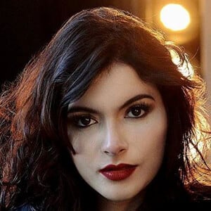 Sara Cobo, 32 (TV Actress)