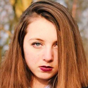 Sara Dol image 2