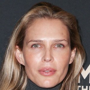 Sara Foster image 7