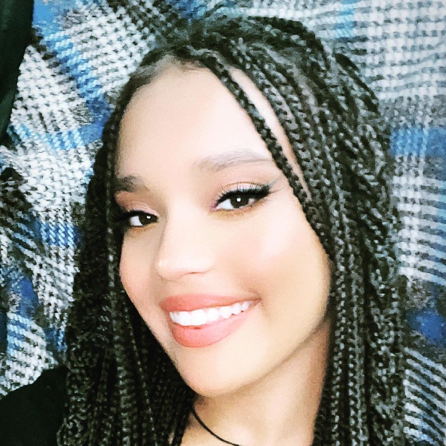 Sara James, 28 (YouTube Star)