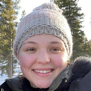 Sara James - teacher image 9