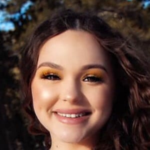 Sara James - teacher image 4