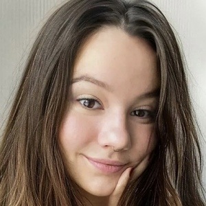 Sara Puhto, 29 (Instagram Star)