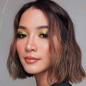 Sara Robert, 30 (Instagram Star)